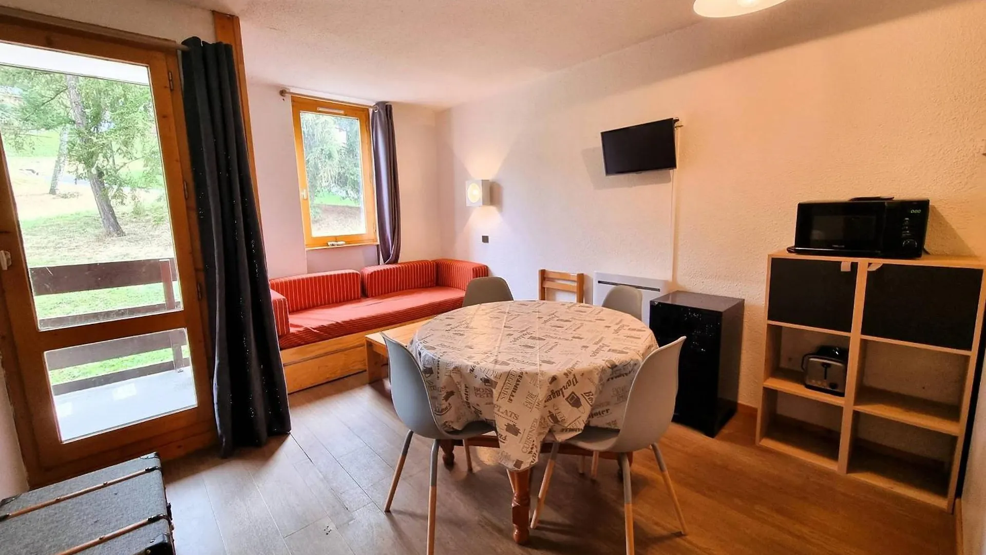 Апартаменты Appartement Chaleureux 2 Etoiles, Animaux Acceptes, Proche Pistes - Fr-1-353-95 La Plagne-Tarentaise Франция